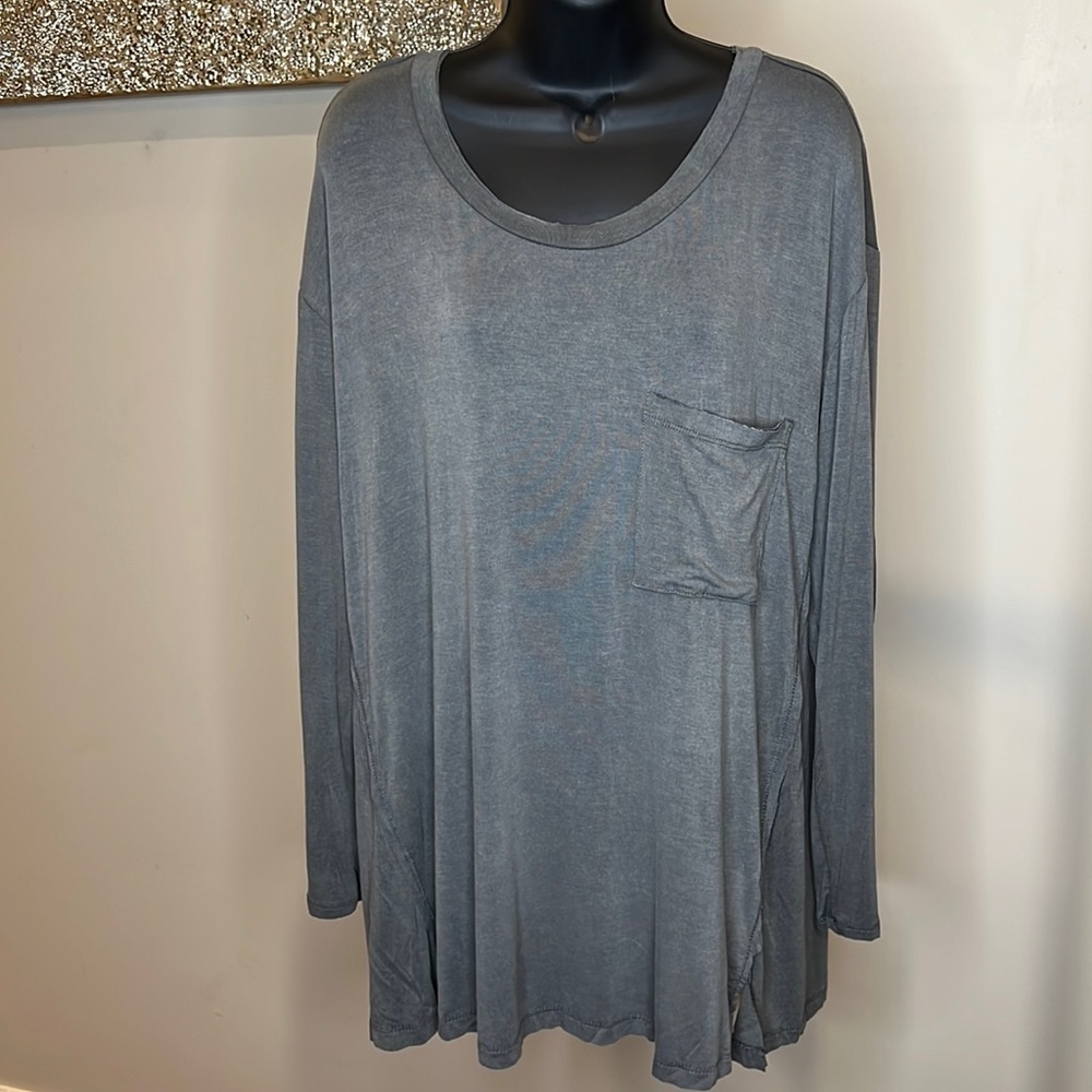 First Impressions Washed Gray Long Sleeve Pocket Tunic